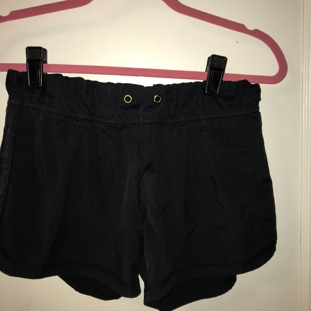 Lulu Black shorts